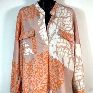 Manuheali’i Hawaiian Tribal long sleeve V neck with two pocket blouse size small